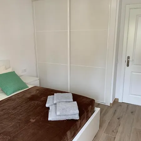 Mango * Costa Adeje (Tenerife)