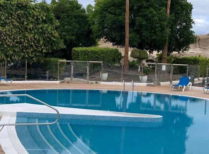 Mango דירה אדחה